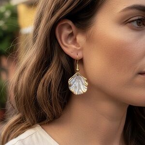 5 For $25💫Golden Edged White Scalloped Seashell Earrings
